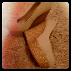 Tan Wedges